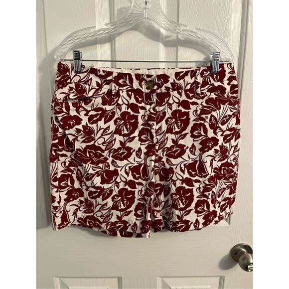 Lands' End White and Red Floral Bermuda shorts. Size 12 - Picture 6 of 6